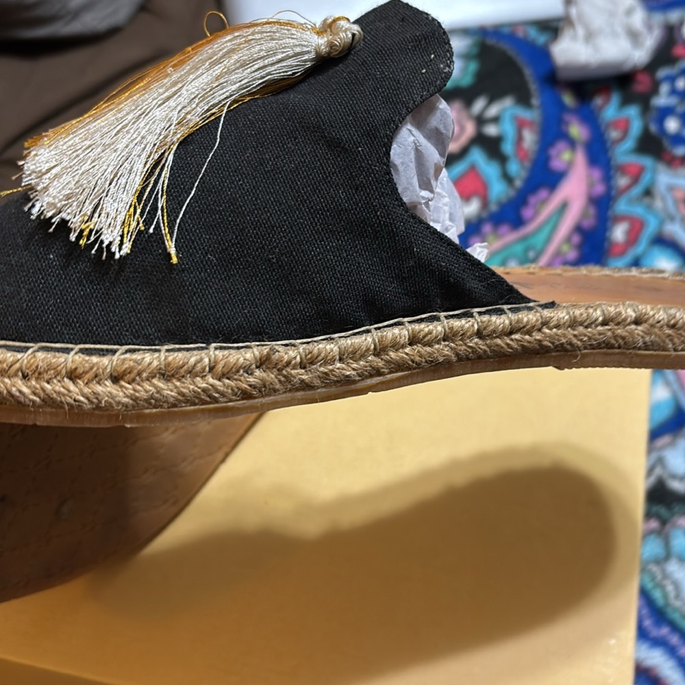 Elegant Black Espadrille Mules with Tassels - Picture 8 of 9